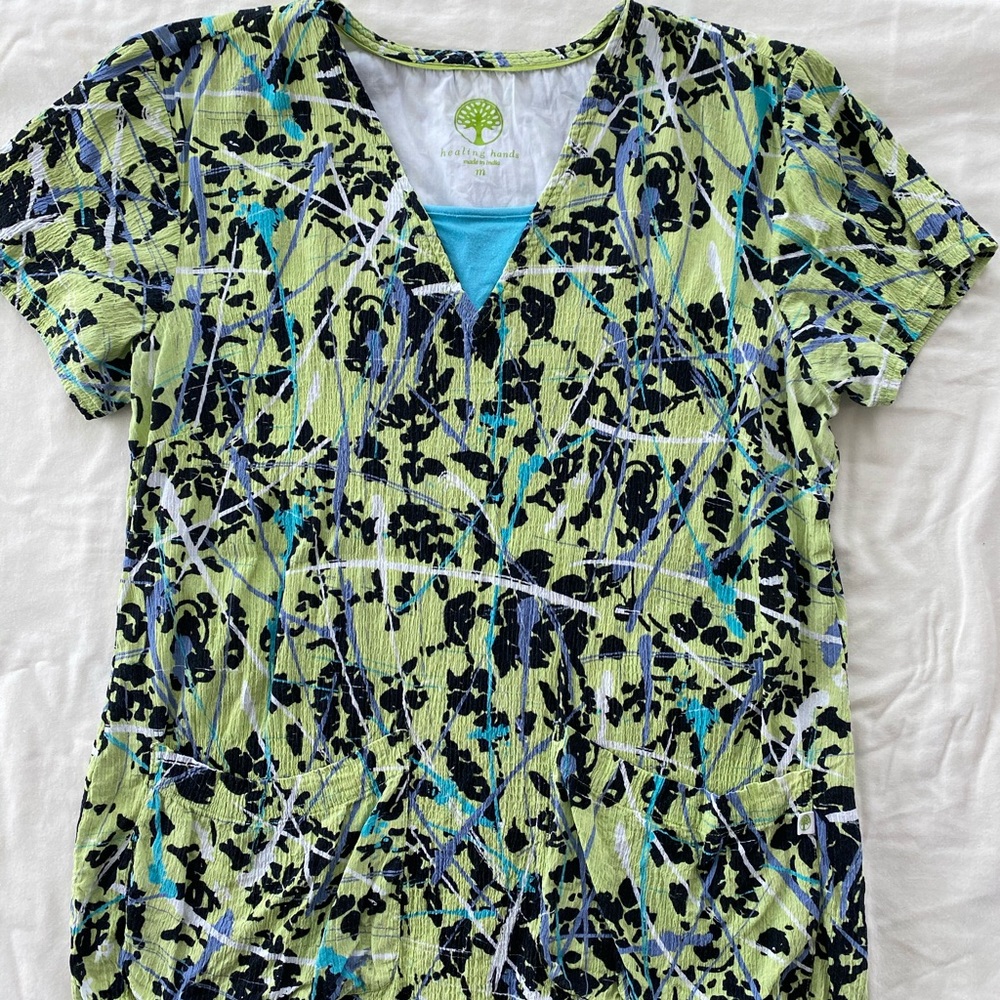 Scrub top
